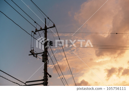 Landscape photo with sunrise sky 105756111