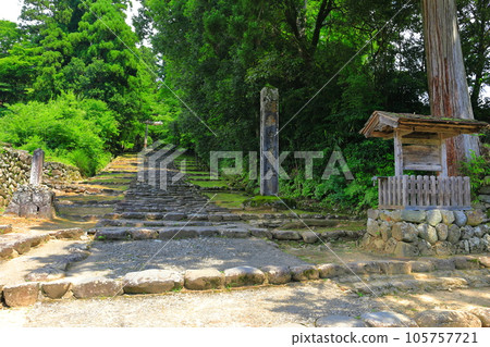 [Fukui Prefecture] Approach to Heisenji Hakusan Shrine 105757721