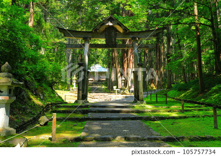 [福井縣] 平泉寺白山神社第二鳥居和參拜殿 105757734