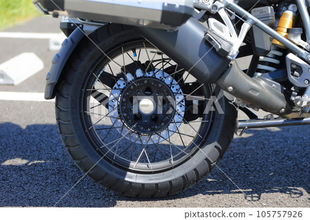 摩托車輪胎圖片 105757926