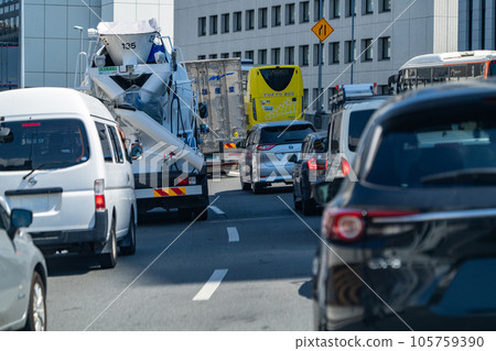 《Tokyo》Traffic Congestion, Metropolitan Expressway Rush Hour 《Tokyo》Traffic Congestion, Metropolitan Expressway Rush Hour 105759390