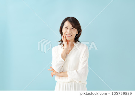 Female Portrait Smile 105759889