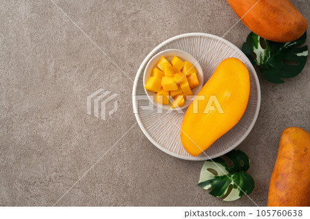 Mango Sunshine Fruit Taiwan Taiwan fruit mango マンゴー 105760638