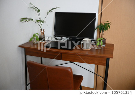 Desk Desk 105761334