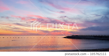 美麗的海灘日落 105762111