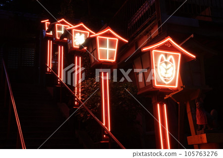 中塚孫太郎稻荷神社燈籠 01 中塚孫太郎稻荷神社燈籠 01 105763276