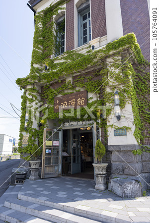 [Vertical photo] Otaru Romankan 105764091