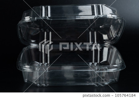 Transparent open food box Transparent open food box 105764184