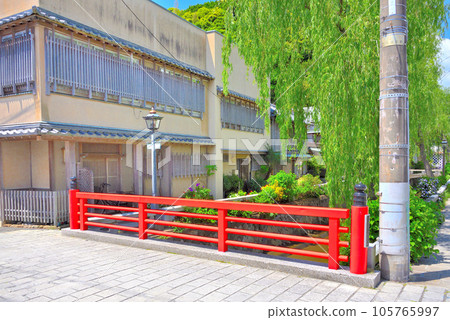 Izu Peninsula, Minamiizu, Shimoda Perry Road, Retro townscape and impressive scenery of weeping willows, Shimoda City, Shizuoka Prefecture (4) 105765997