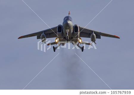 訓練機 訓練機 105767939