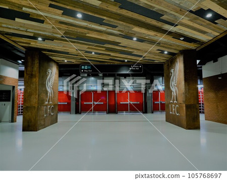 利物浦安菲爾德球場內部 105768697