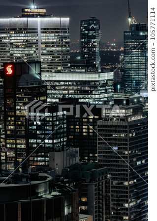 Night view of Montreal (Kondia Ronque) Night view of Montreal (Kondia Ronque) 105771114