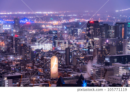 Night view of Montreal (Kondia Ronque) 105771119