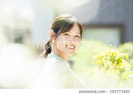 年輕的女士的肖像 年輕的女士的肖像 105771885