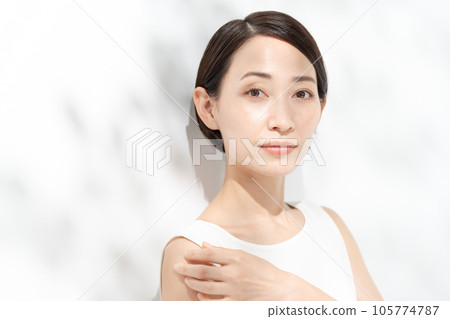 美麗的女人陽光 105774787