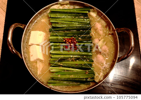 Motsunabe, a local dish of Fukuoka Motsunabe, a local dish of Fukuoka 105775094