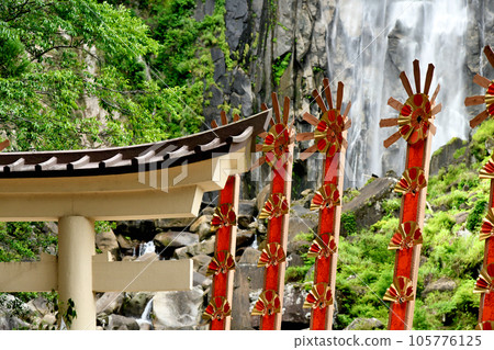 那智之扇祭（十二扇神轎、那智瀑布）【和歌山縣那智勝浦町】 105776125