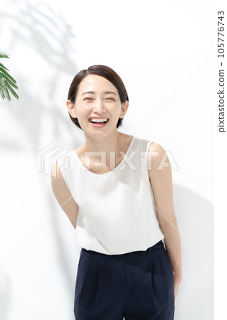Smiling female portrait Smiling female portrait 105776743