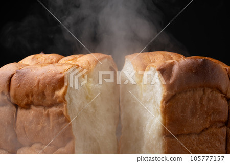 剛出爐的麵包蒸 105777157