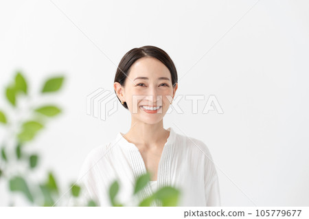 中年女人肖像 105779677