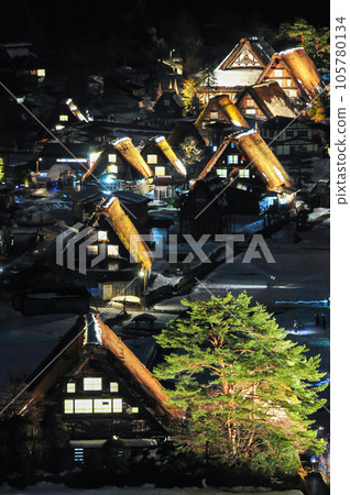 Beautiful illumination scenery of World Heritage Shirakawa-go 105780134