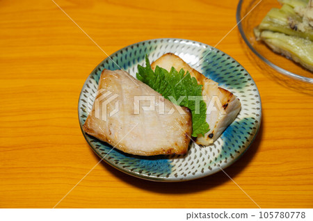 馬林魚用味噌醃製 馬林魚用味噌醃製 105780778