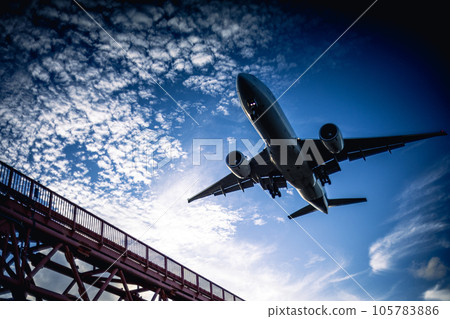 進場飛機 105783886