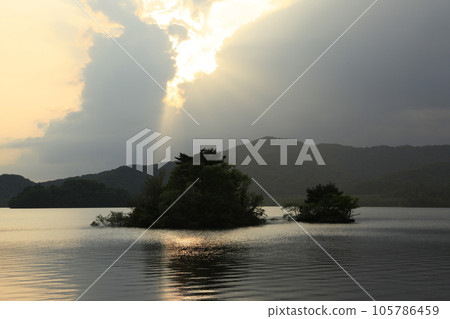 光線注入檜原湖 光爆炸 光線注入檜原湖 光爆炸 105786459