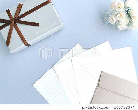 禮品盒和信件套裝 105788074