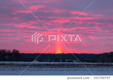 winter evening at countryside 105789797
