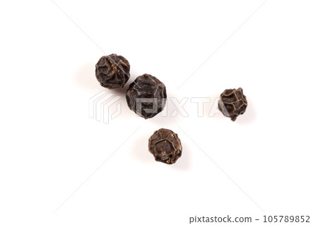 black pepper 105789852