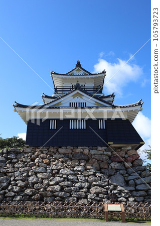日本著名城堡濱松城的天守閣 日本著名城堡濱松城的天守閣 105793723