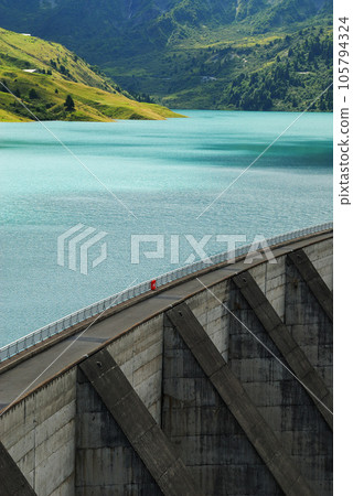 The famous Roseland dam in the French Alps 105794324