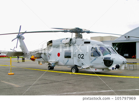 海上自衛隊巡邏直升機SH-60J展出 105797969