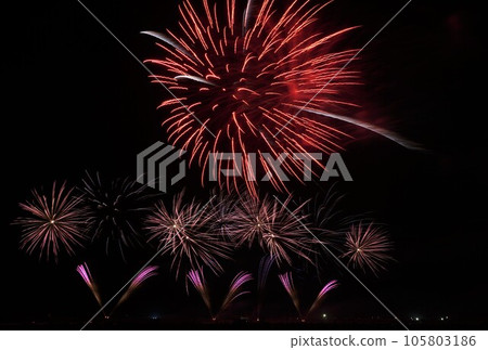 Summer Fireworks Festival/Kashima Noryo Sea Fireworks Scenery Summer Fireworks Festival/Kashima Noryo Sea Fireworks Scenery 105803186