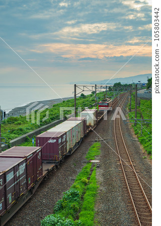 [Sea of Japan jade line] Type EF510 Red Thunder [Itoigawa City] 105803442