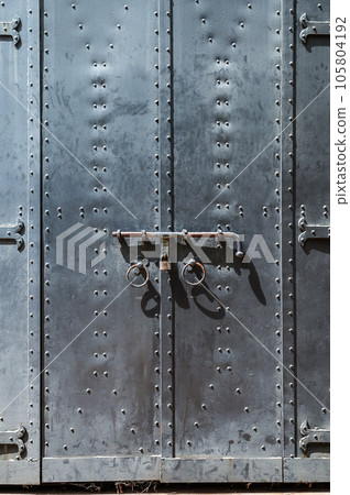 Noritake forest red brick building steel door 105804192