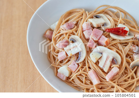 Rustic peperoncino made with whole wheat pasta Rustic peperoncino made with whole wheat pasta 105804501
