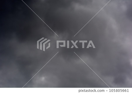 Dark sky and black clouds that are about to rain Dark sky and black clouds that are about to rain 105805661