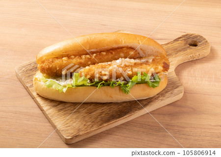 Green onion salt fillet cutlet sandwich 105806914