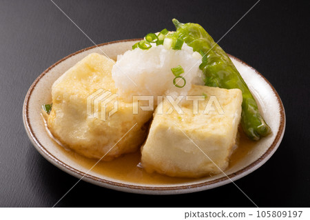 炸豆腐 炸豆腐 105809197