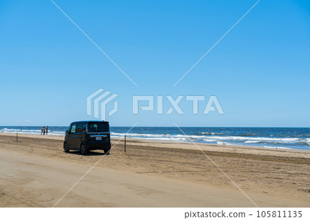 夏天可以在日本唯一的藍天沙灘上行駛的千里浜渚車道風景｜石川縣羽咋市 105811135