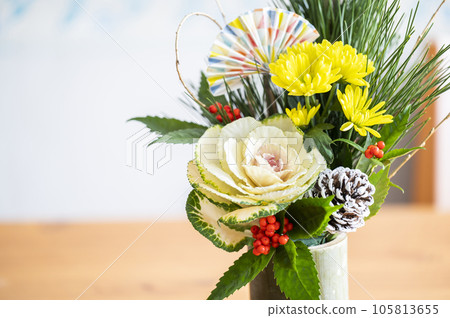 Flower for New Year 105813655
