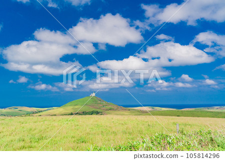 （北海道稚內市）夏天的藍天 冰河時代創造的美麗土地 105814296