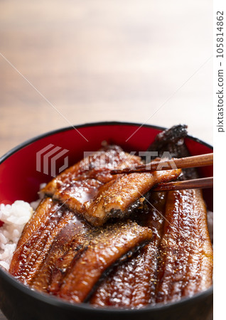鰻 丼 105814862