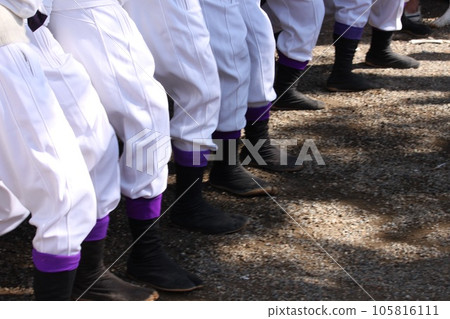 The footwork of the mikoshi bearers The footwork of the mikoshi bearers 105816111