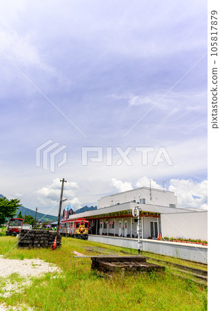Minami Aso Railway collaboration train and scenery of Takamori Station "Opening of all lines and resumption of operation" Minami Aso Railway collaboration train and scenery of Takamori Station "Opening of all lines and resumption of operation" 105817879