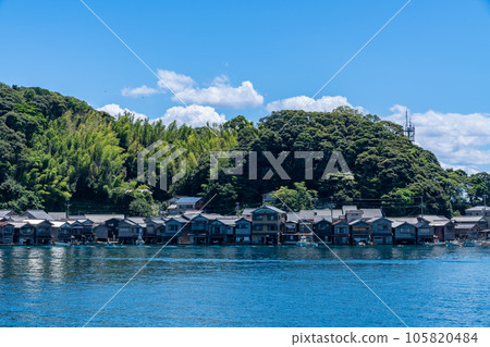 [Kyoto Prefecture] Ine no Funaya (traditional building) 105820484