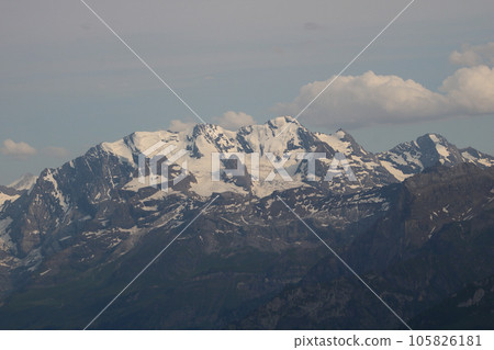 Bluemlisalp Range in summer, view from Niesen Kulm. 105826181