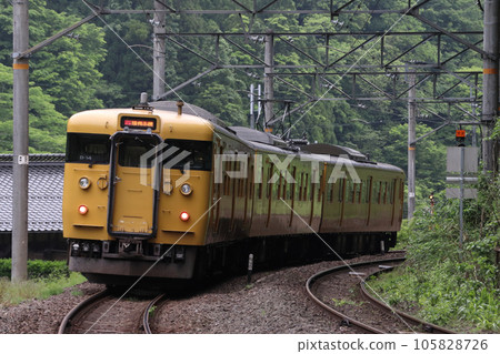 [JR-V]伯備線115系列（新鄉出發：赤穗線直達列車） 105828726